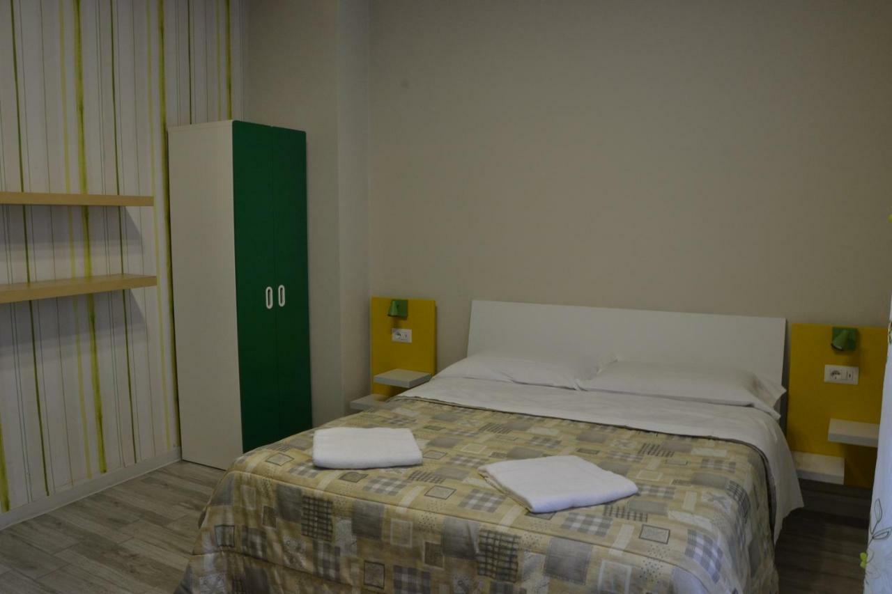 Leonardo Tourist House Hotel Флоренция Екстериор снимка